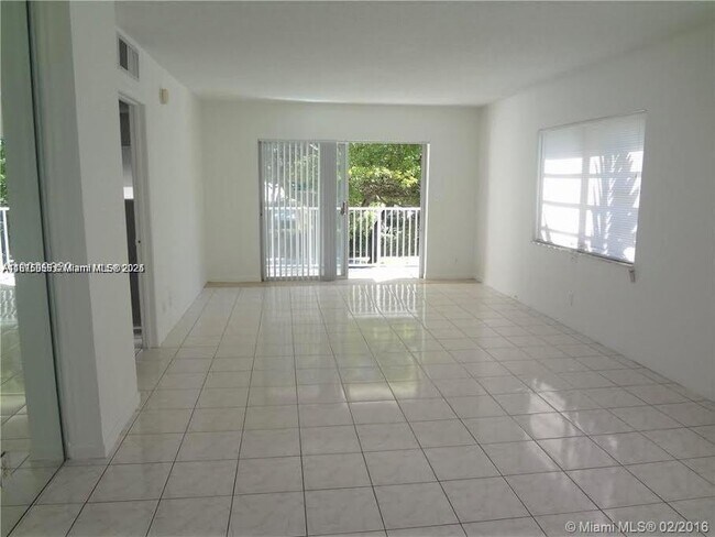 Photo - 1701 Washington St Unit 201