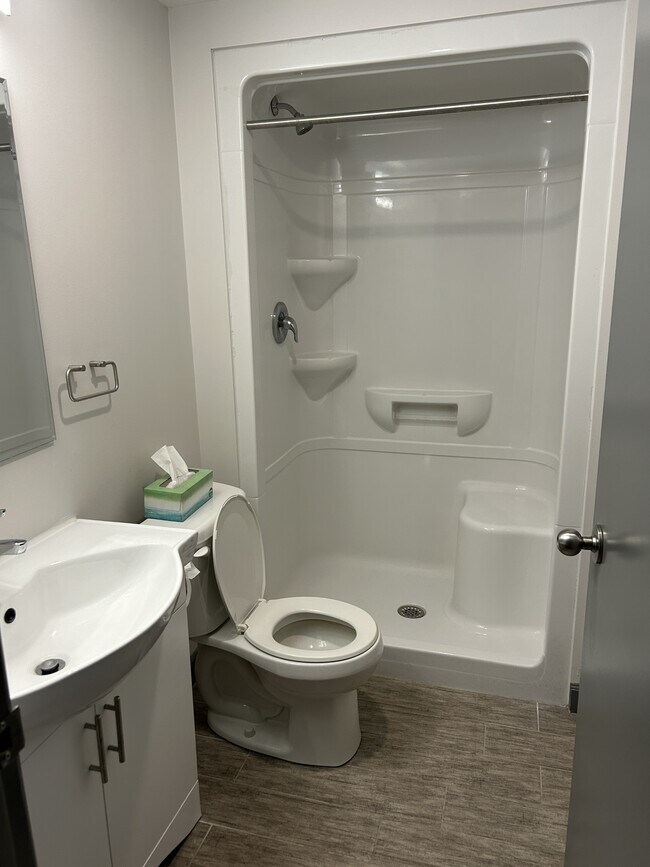 Photo - 258B-258B Sunview St