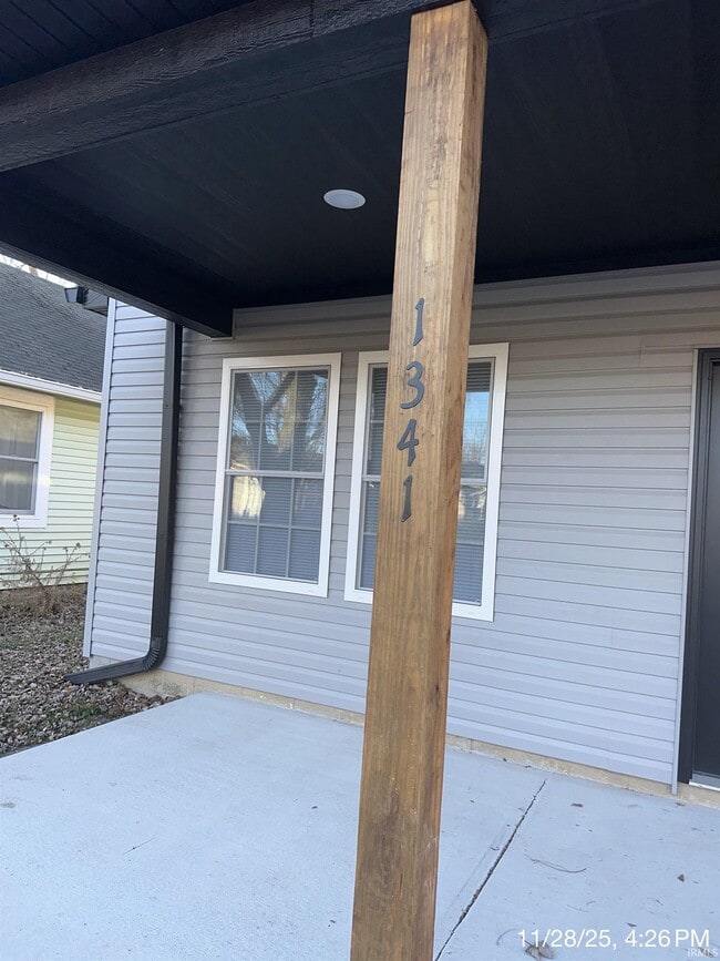 Photo - 1341 S Waugh St