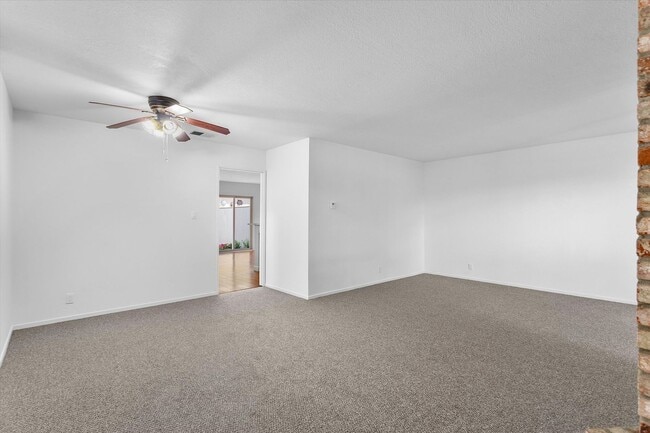 Photo - 1145 Bismarck Ln