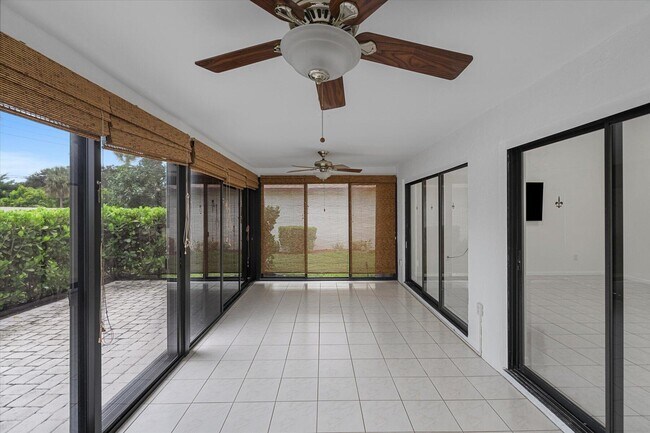 6510 Olivewood Cir