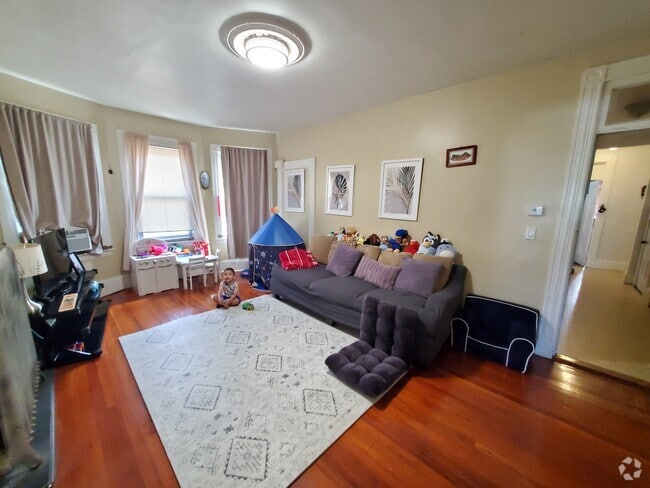 Building Photo - 79 Marshall St Unit 1R Rental