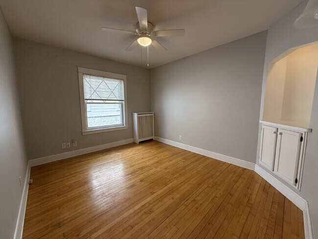 1 Bed 1 Bath Historic Preserved Douglas Apartments in Desirable Lowry Hill