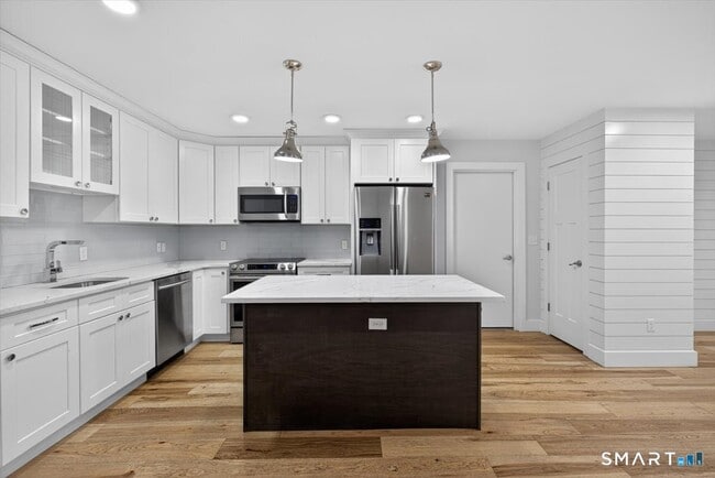 Photo - 32 1/2 Village Rd Unit 1