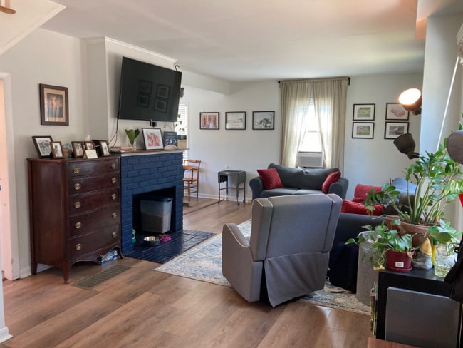 Photo - 19 Florence Ave