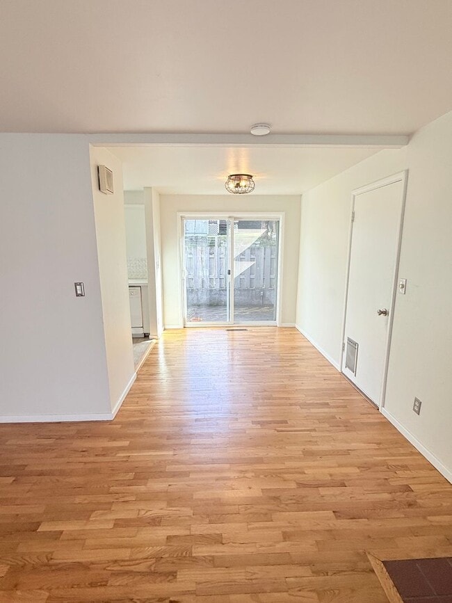 Photo - Rambler on corner lot in convenient Bremerton location!