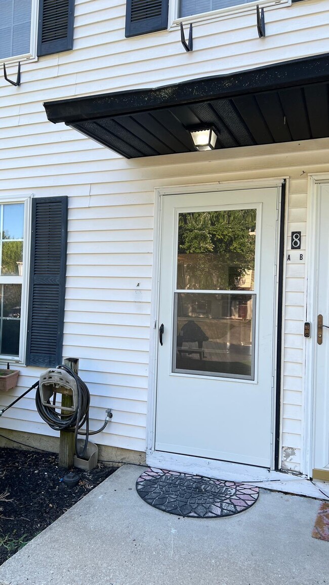 Photo - 8 Spar Dr Unidad A