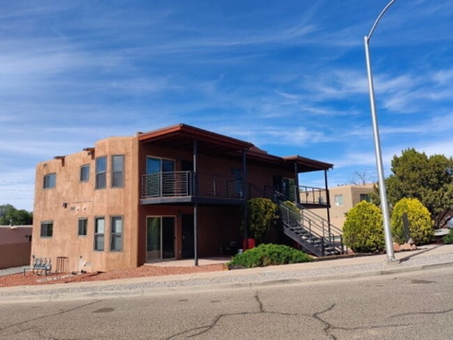 Photo - 1307 Rufina Ln Unit 2