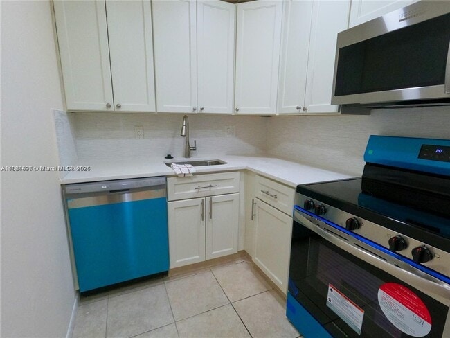 Photo - 618 NW 13th St Unit 14