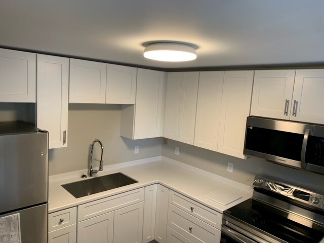 Photo - 77 Railroad St