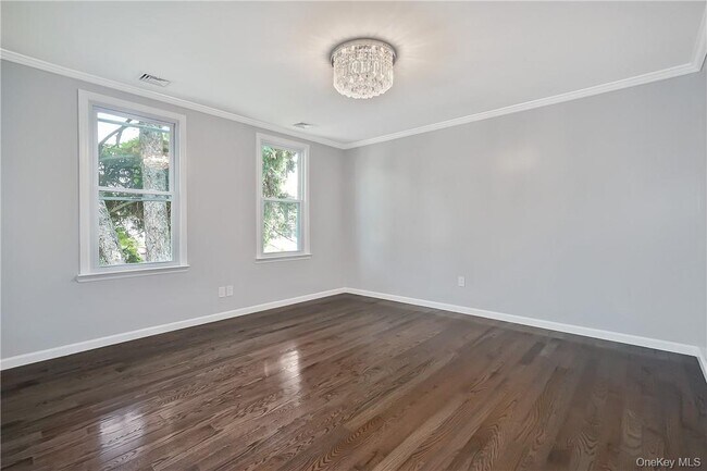 Photo - 192 Ashford Ave Unit 2