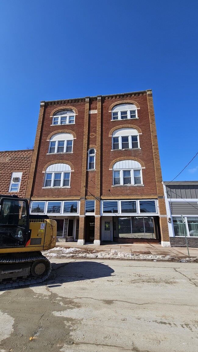 Photo - 33 N Main St Unidad D