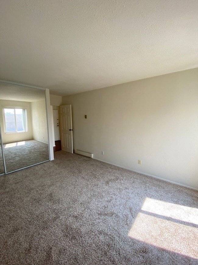 Photo - 1 Bed - 1 Bath Single Story Condo; 2nd floor unit in Pacific Beach