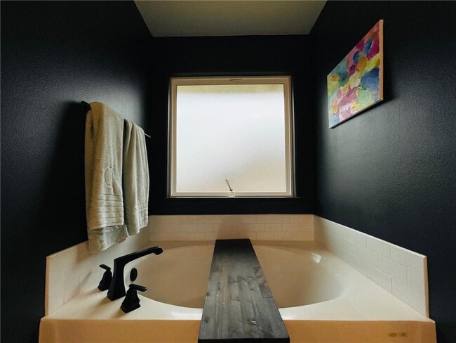 Photo - 2415 England Ln