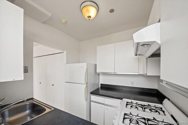 Photo - 23 Water Grant St Unit 11C