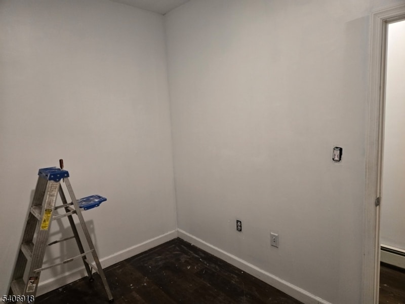 Photo - 38 11th Ave W