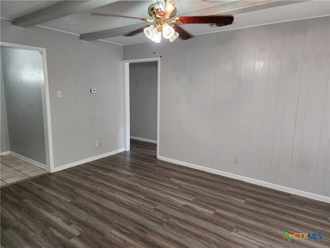 Photo - 1807 Janis Dr