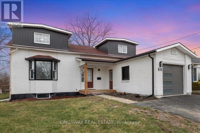 Photo - 1144 Fisher Ave