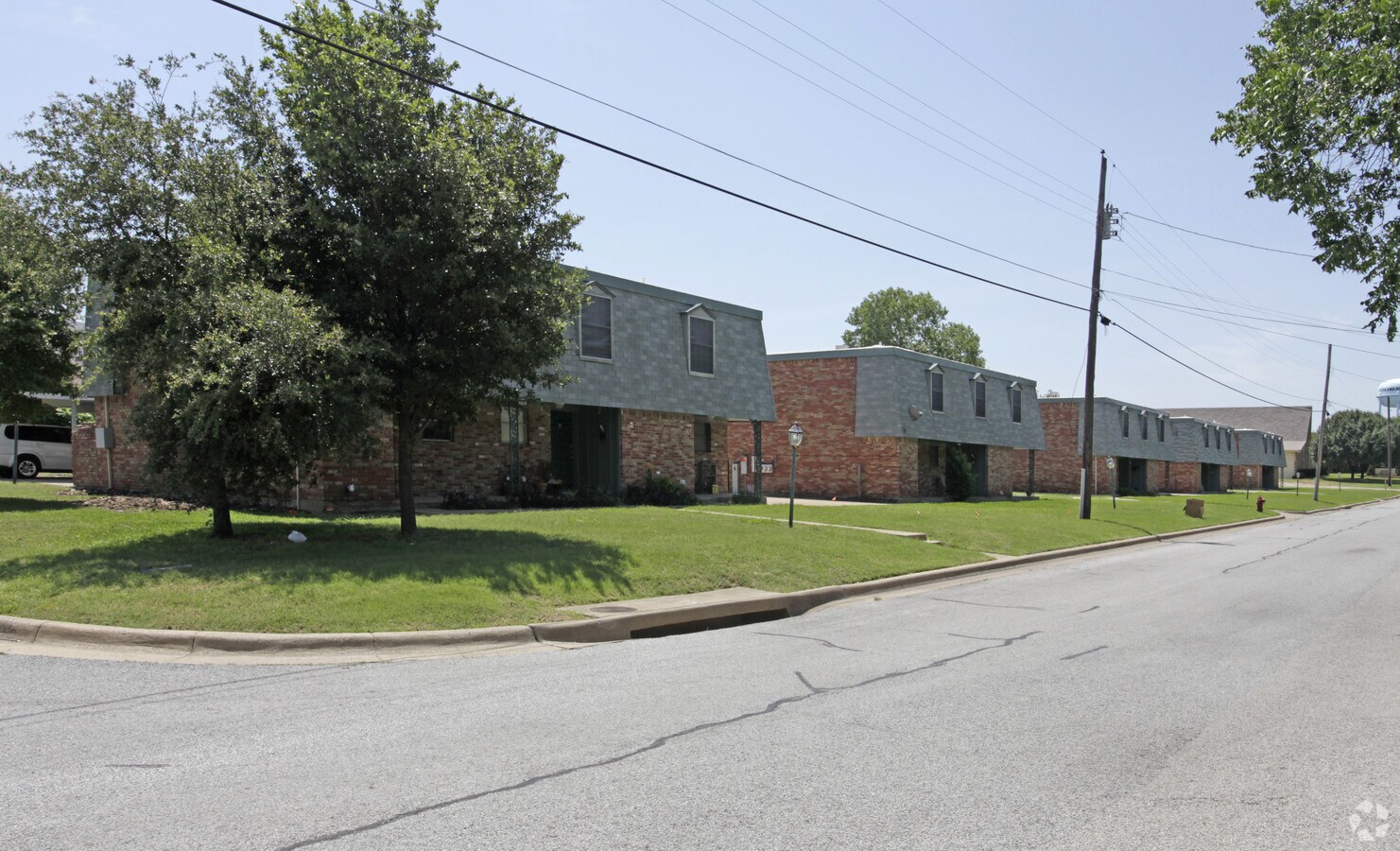 Photo - 3920-4008 Scruggs Dr