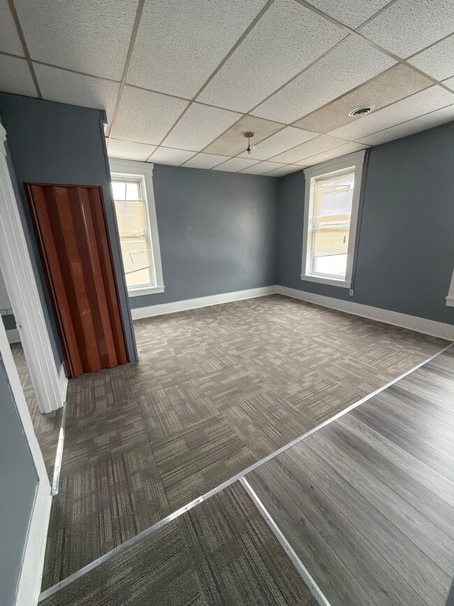 Building Photo - 62 W Market St Unit B