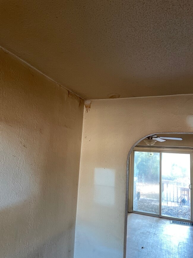 Photo - 228 Whitelaw Ave