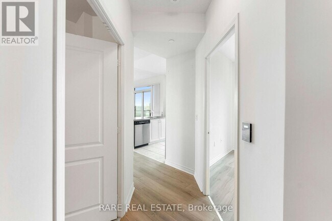 Photo - 349 Rathburn Rd W Unit 605