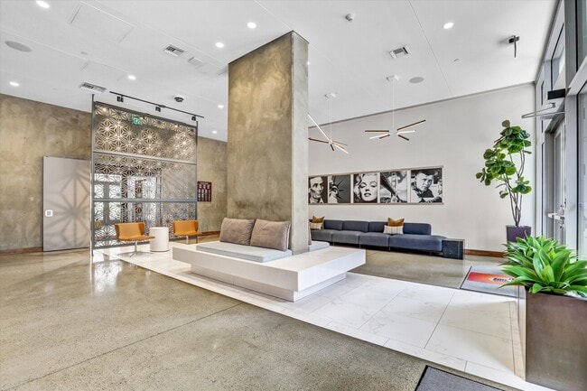 Building Photo - 350 11th Ave Unit 624 Rental