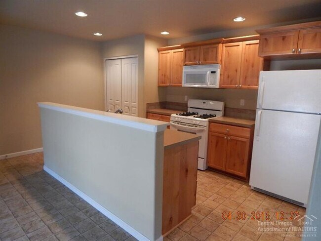 Photo - Great house in town