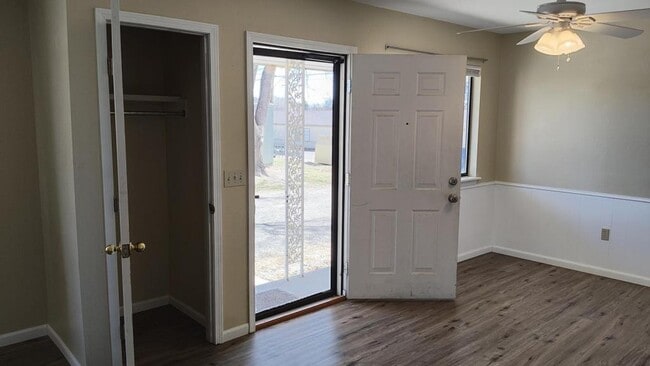 Photo - 2706 5th Ave