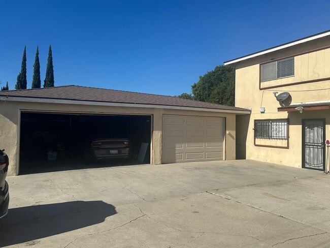 Photo - 3635 W 110th St Unidad 3635 W. 110th Street,  #3