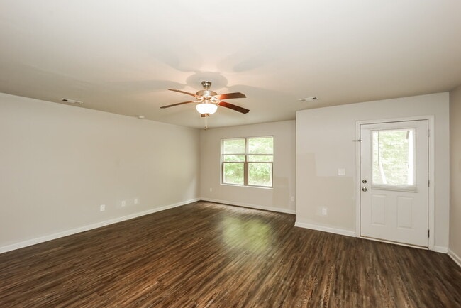 Photo - 6372 Avery St SW