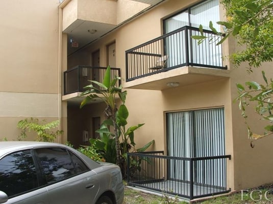 Foto del balcón - Tropical Breeze Apartments