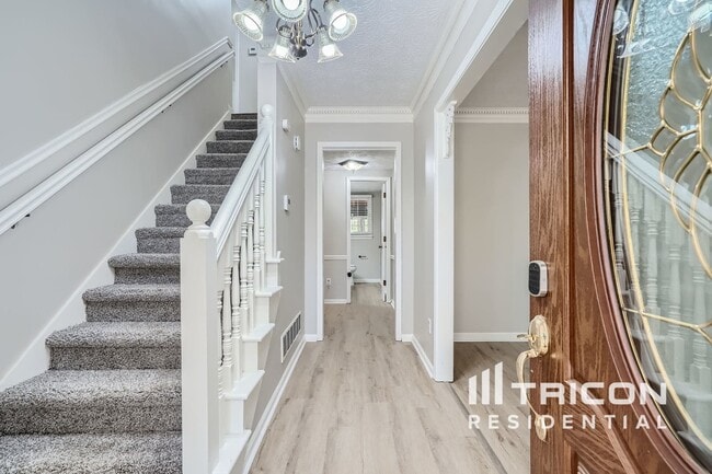 Photo - 3321 Manchester Dr SW