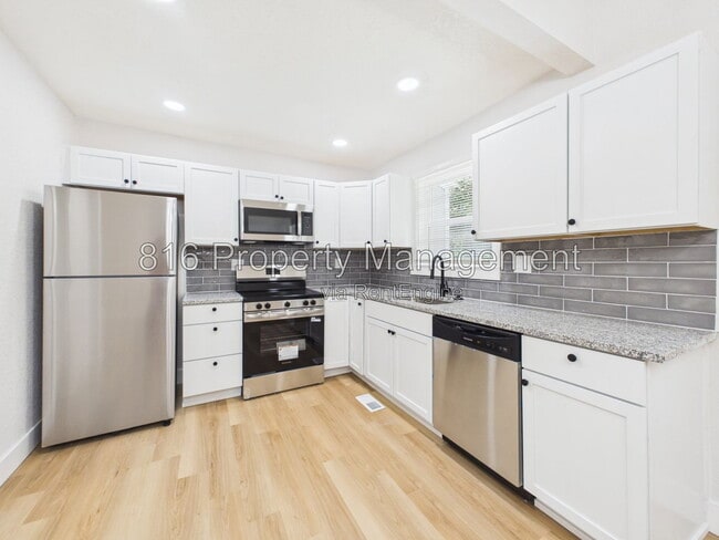 Building Photo - 9524 Manning Ave Unit 9520