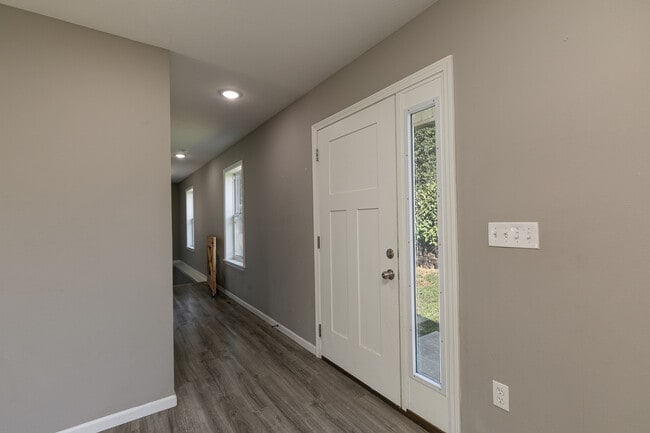 Photo - 305 Dogwood Pl