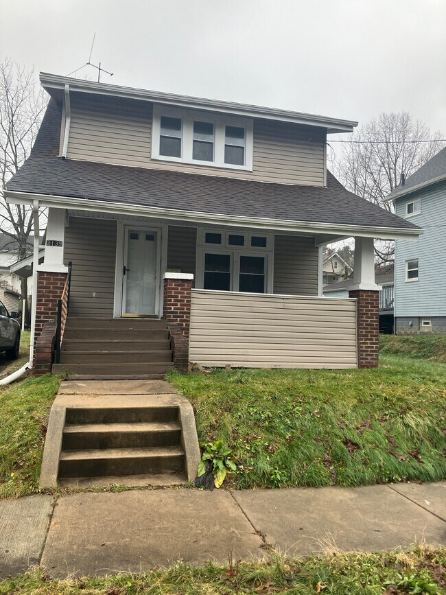 Building Photo - 2139 18th St SW