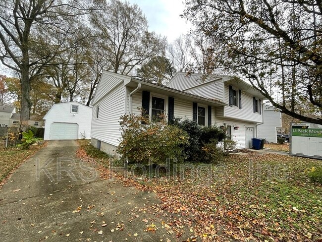 Photo - 826 Olive Dr