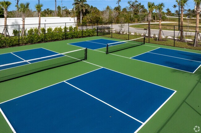 Photo - Imperial Crossing Luxury Apartment Homes