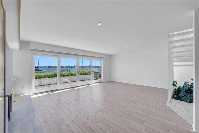 Building Photo - 1006 S Bay Front Rental