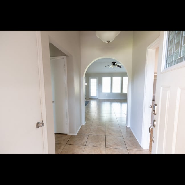 Photo - 1203 Trenton Ln