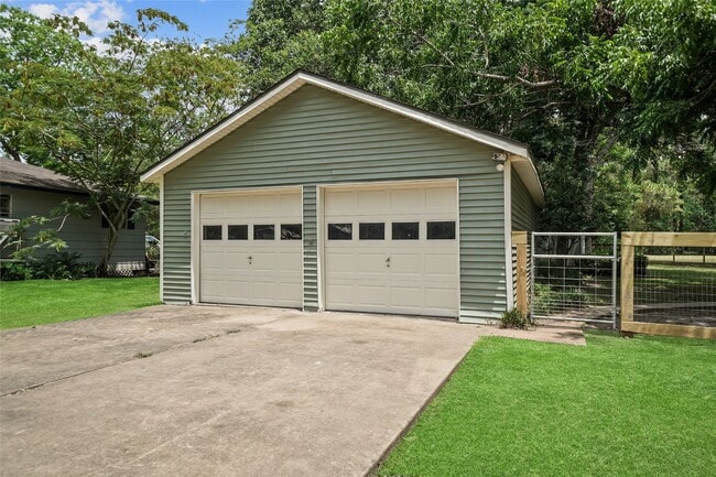 Photo - 2122 Stadium Dr