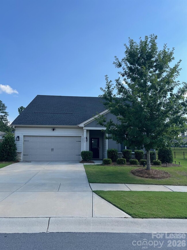 Building Photo - 8921 Pennegrove Cir
