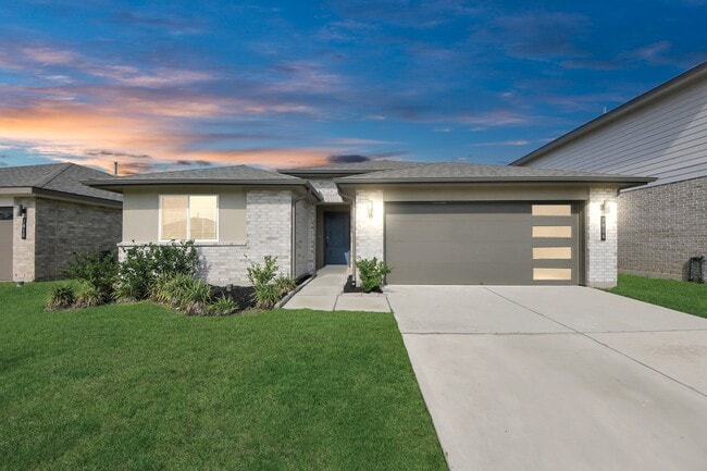 Photo - 7806 Cattleman Vly Dr House