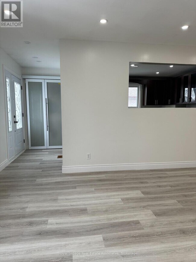 Photo - 25 Ashwood Crescent