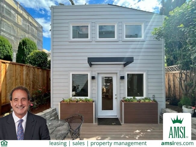 Recently Constructed, Fully Detached, Garden Unit, Utilities Included**Open House** - Recently Constructed, Fully Detached, Garden Unit, Utilities Included**Open House**