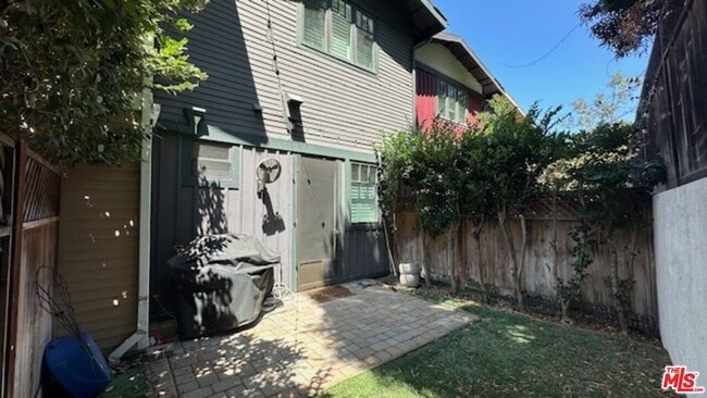 Photo - 2020 Holly Dr