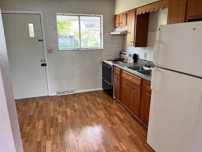 Photo - 41 N Market St