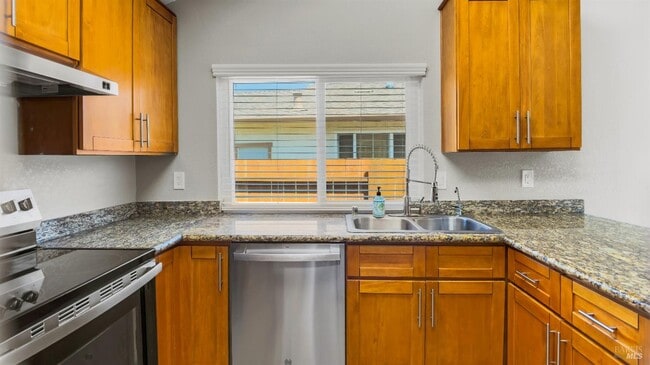Building Photo - 340 Mokelumne Dr Rental