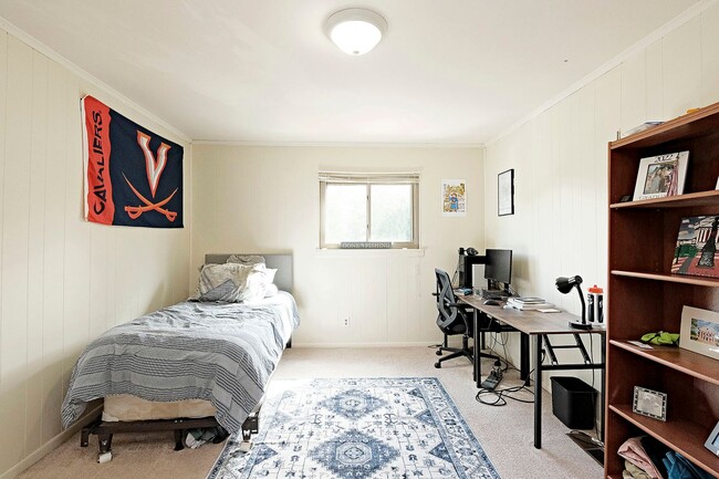 Photo - Student-Friendly JPA Condo Near UVA Ground...