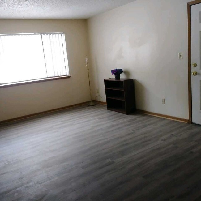 Photo - Courtyard Apartments